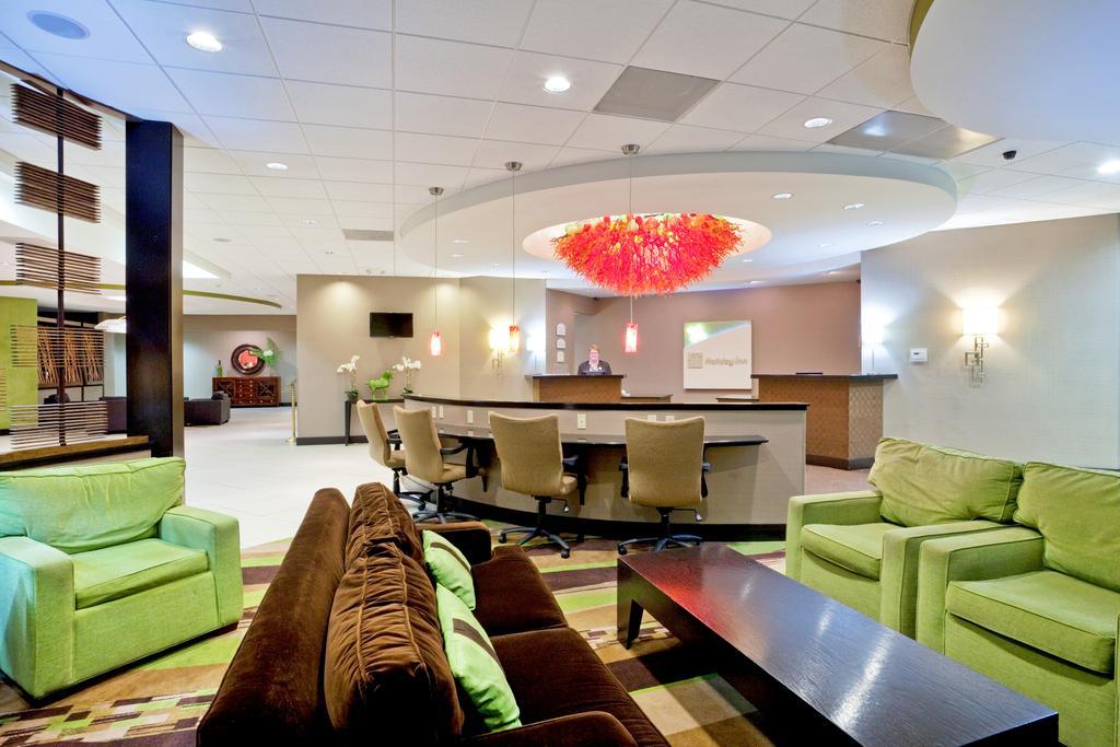 Holiday Inn Olathe Medical Center 内观 照片