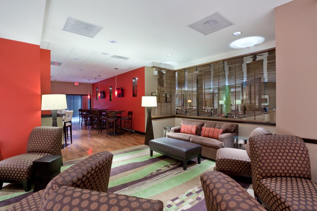 Holiday Inn Olathe Medical Center 内观 照片