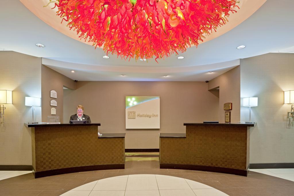 Holiday Inn Olathe Medical Center 内观 照片